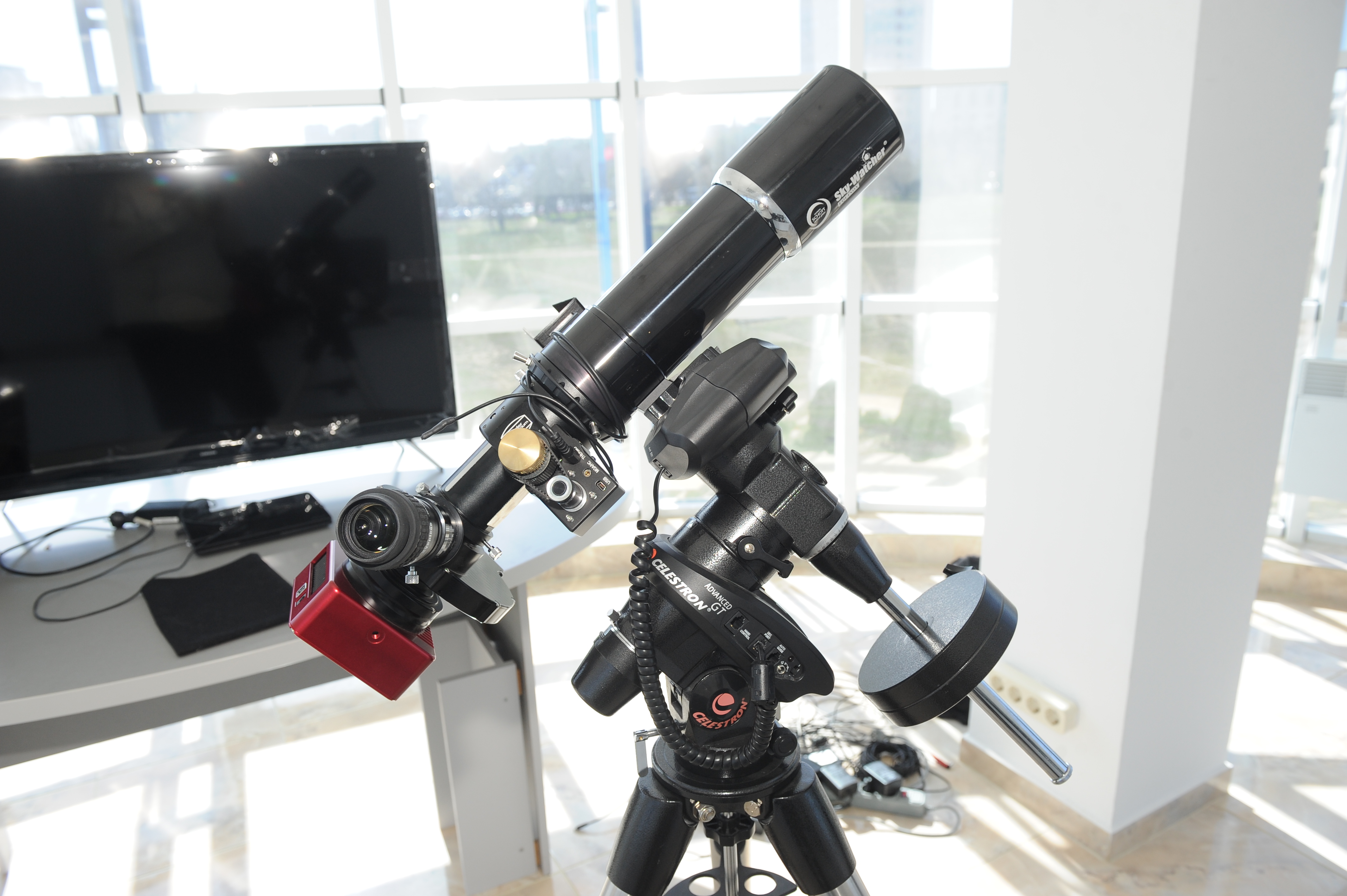 Echipamente și Telescoape – Observatorul Astronomic UTM
