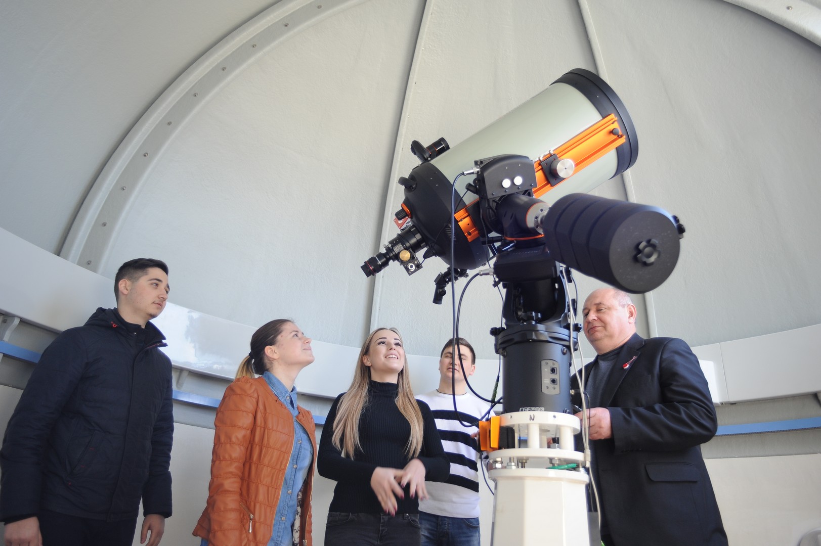Echipamente și Telescoape – Observatorul Astronomic UTM